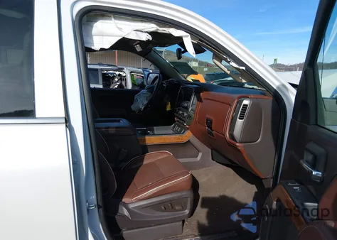 2018 Chevrolet Silverado 1500 High Country z USA, uszkodzony, nr VIN 3GCUKTEC1JG494897